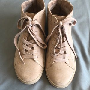 DV target brand suede shoes
